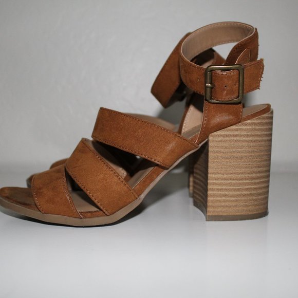 universal thread tan suede block heels - Picture 3 of 8